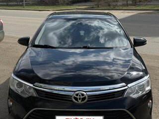 2015 Toyota Camry VII (XV50) Рестайлинг, чёрный, 1400000 рублей, вид 2