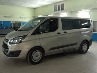 2017 Ford Tourneo Custom SWB I, бежевый, 1920000 рублей, вид 4