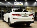 2019 Kia Optima IV Рестайлинг, белый, 1930000 рублей - вид 4
