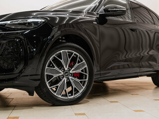 2026 Audi Q5 L III (GU), чёрный, 6230000 рублей, вид 5