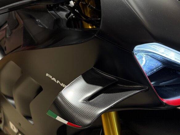 2022 Ducati Panigale V4, чёрный, 4100000 рублей - вид 20