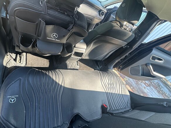 2018 Mercedes-Benz GLA 200 I (X156) Рестайлинг, синий, 1630000 рублей - вид 16