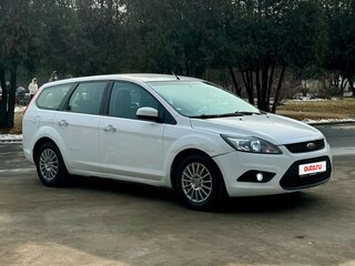 2011 Ford Focus II Рестайлинг, белый, 430000 рублей, вид 2
