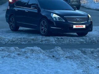 2011 Nissan Teana II (J32) Рестайлинг, красный, 1050000 рублей, вид 4