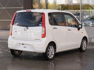 2013 Daihatsu Move V Рестайлинг, белый, 650000 рублей, вид 5