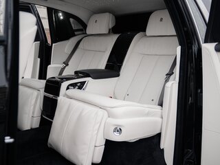 2025 Rolls-Royce Phantom Extended VIII (Series I), чёрный, 80000000 рублей, вид 2