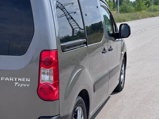 2009 Peugeot Partner II, серый, 660000 рублей, вид 4