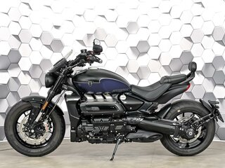 2025 Triumph Rocket 3, синий, 2999000 рублей, вид 4