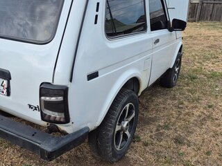 2011 Lada (ВАЗ) 2121 (4x4) I Рестайлинг, белый, 450000 рублей, вид 5