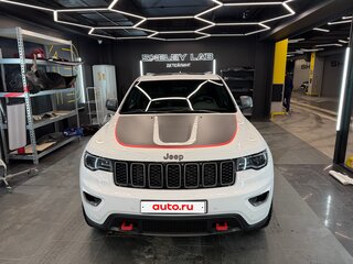 2017 Jeep Grand Cherokee IV (WK2) Рестайлинг, белый, 3690000 рублей, вид 4