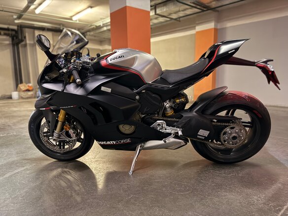 2021 Ducati Panigale V4, чёрный, 2500000 рублей - вид 5
