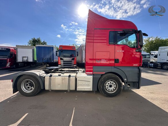 2020 MAN TGX, красный, 8500000 рублей - вид 6