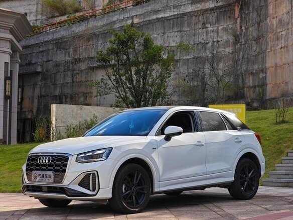 2022 Audi Q2 L 35 TFSI I Рестайлинг, белый, 2090000 рублей