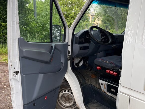 1998 Mercedes-Benz Sprinter, белый, 1150000 рублей - вид 4