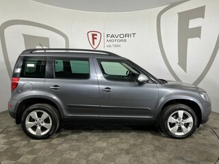 2016 Skoda Yeti I Рестайлинг, серый, 1444000 рублей, вид 4