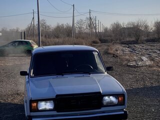 2003 Lada (ВАЗ) 2107, белый, 135000 рублей, вид 4