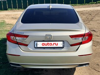 2018 Honda Accord X, золотистый, 1870000 рублей, вид 4