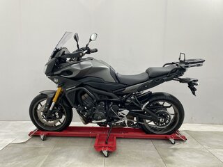 2015 Yamaha MT-09 Tracer (FJ-09), чёрный, 679000 рублей, вид 2