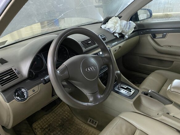 2004 Audi A4 II (B6), чёрный, 388388 рублей