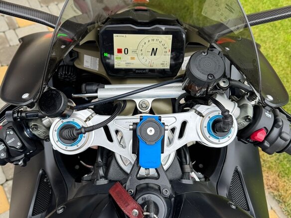 2021 Ducati Panigale V4, чёрный, 2550000 рублей - вид 10