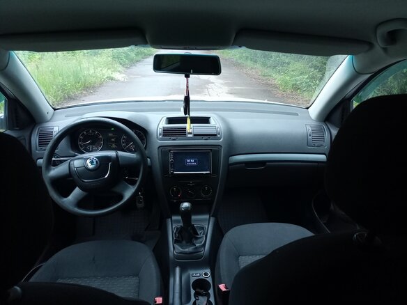 2010 Skoda Octavia II (A5) Рестайлинг, серебристый, 475000 рублей - вид 10