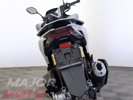2026 Honda PCX 160, белый, 499900 рублей, вид 3
