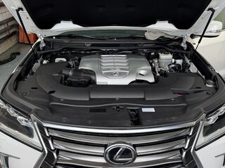2019 Lexus LX 570 III Рестайлинг 2, белый, 10555555 рублей, вид 2