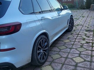 2020 BMW X5 30d IV (G05/G18), белый, 5500000 рублей, вид 4