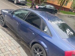 1998 Audi A6 II (C5), синий, 380000 рублей, вид 3