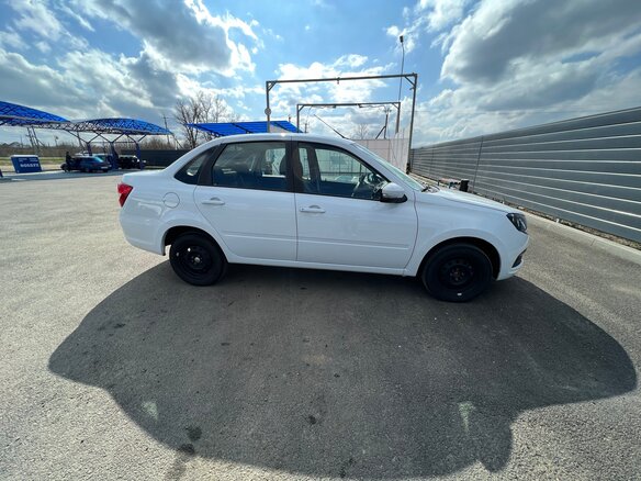 2023 Lada (ВАЗ) Granta Euro-2 I Рестайлинг, белый, 780000 рублей - вид 1