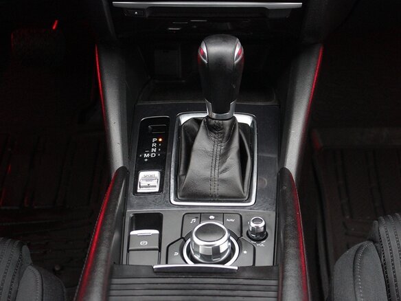 2016 Mazda 6 III (GJ) Рестайлинг, серый, 1349000 рублей - вид 9