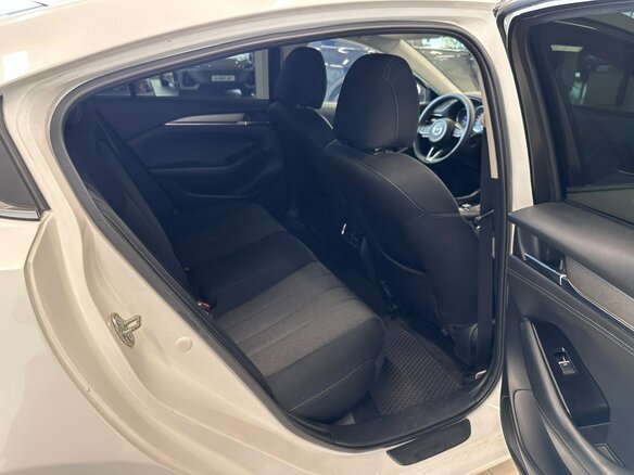 2019 Mazda 6 III (GJ) Рестайлинг 2, белый, 2729000 рублей - вид 19