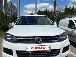 2013 Volkswagen Touareg II, белый, 1325000 рублей, вид 4
