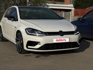 2019 Volkswagen Golf R VII Рестайлинг, белый, 3200000 рублей, вид 3