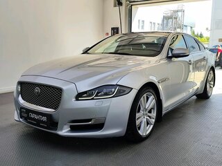 Jaguar XJ IV (X351) Рестайлинг