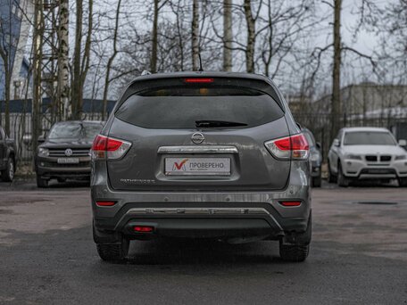 2015 Nissan Pathfinder IV, серый, 1494000 рублей, вид 4