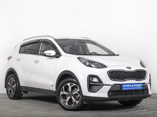 2020 Kia Sportage IV Рестайлинг, белый, 2239000 рублей, вид 1