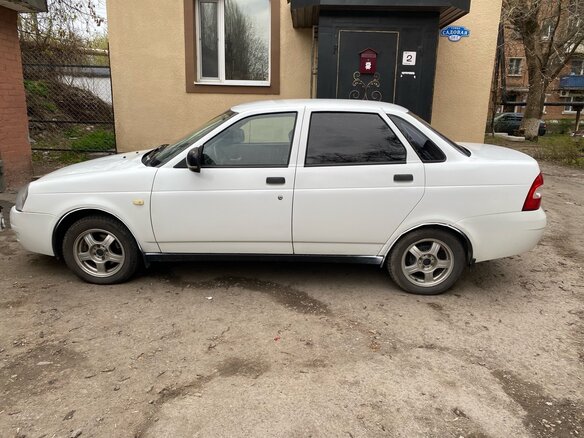 2009 Lada (ВАЗ) Priora I, белый, 230000 рублей - вид 8