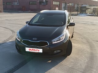 2014 Kia Ceed II, серый, 990000 рублей, вид 4