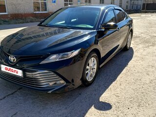 2018 Toyota Camry VIII (XV70), чёрный, 2600000 рублей, вид 1