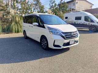 2019 Nissan Serena S-Hybrid V (C27), белый, 2200000 рублей, вид 4