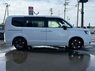 2022 Honda Stepwgn VI, белый, 2250000 рублей, вид 5