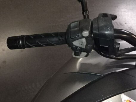 2012 Honda NC 700X, серебристый, 600000 рублей, вид 3