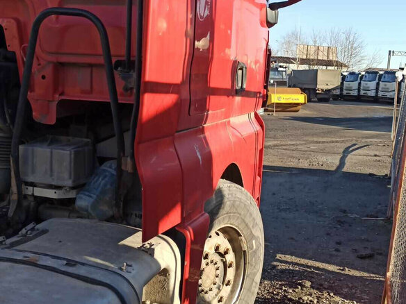 2012 MAN TGX, красный, 2840000 рублей - вид 5