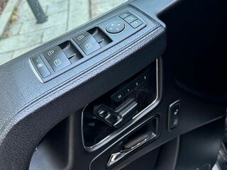 2017 Mercedes-Benz G-Класс 350 d II (W463) Рестайлинг 4, чёрный, 5950000 рублей, вид 3