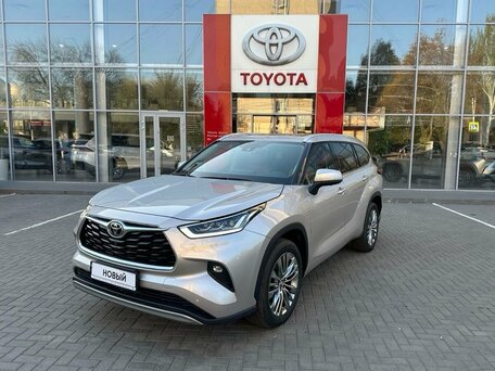 Toyota Highlander IV (XU70)