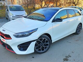 2021 Kia Ceed III Рестайлинг, белый, 2050000 рублей, вид 1
