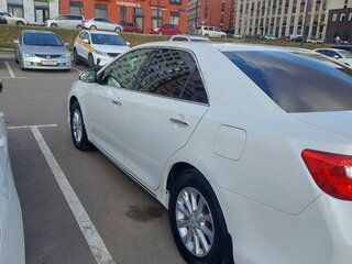 2012 Toyota Camry VII (XV50), белый, 1700000 рублей, вид 5
