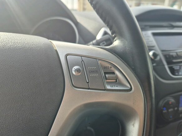 2013 Hyundai ix35 I, серебристый, 1045000 рублей - вид 11