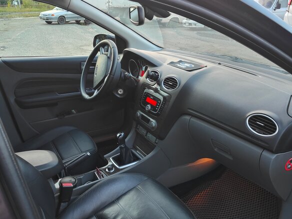 2008 Ford Focus II Рестайлинг, фиолетовый - вид 9